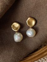 Immagine di Orecchini in Argento bagnato in Oro con Perla d'Acqua Dolce Naturale