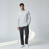 Immagine di Camicia in lino bianca con fantasia marittima