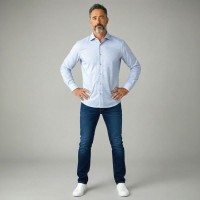 Immagine di Camicia in cotone  bianca con fantasia azzurra