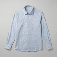 Immagine di Camicia in cotone bianca con fantasia a fiori azzurra