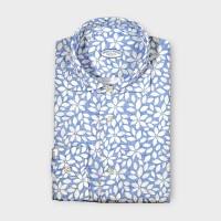 Immagine di Camicia in cotone azzurra con fantasia floreale bianca